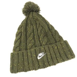 Nike Women's Green Cable Knit Cuffed Metal Logo Pom Beanie Hat  Winter